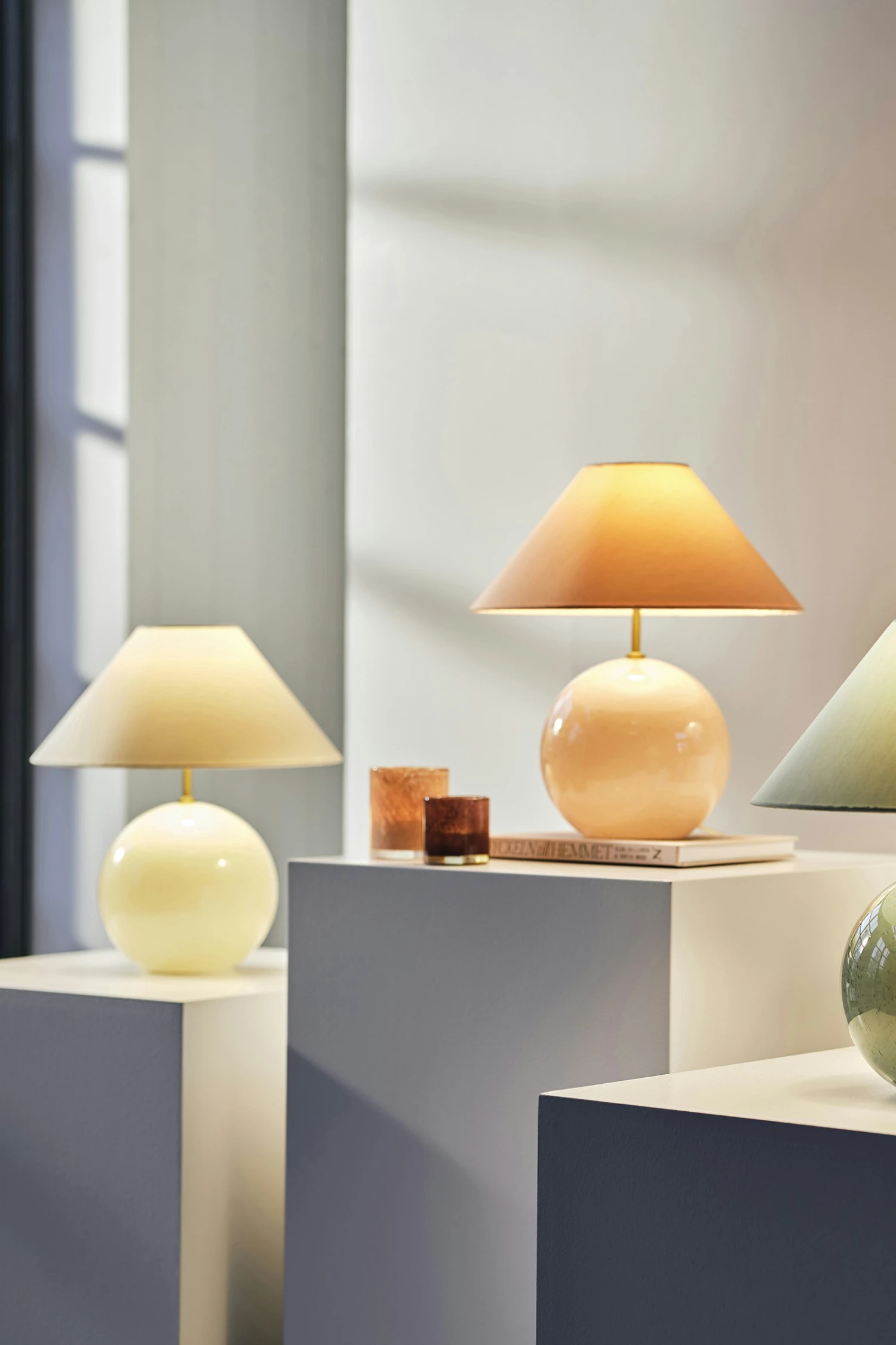 Globen Lighting Iris 35 Tafellamp, Blush - Afbeelding 2